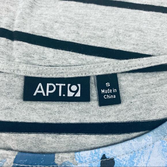 Apt. 9 Top Size Small - Picture 8 of 8